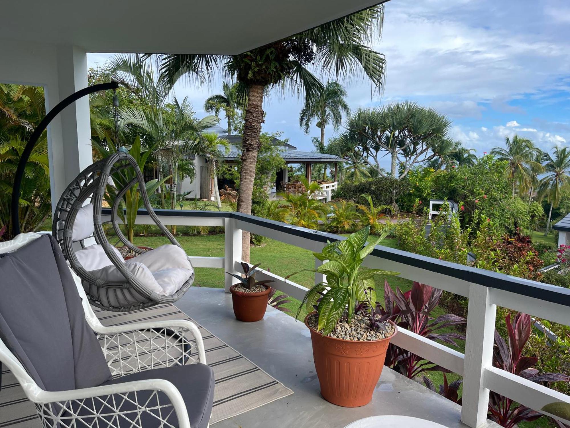 Catalina, Cabrera Oceanview Multi 2 Bd 2 Bath Condo Units With Balcony And Pool Exteriér fotografie
